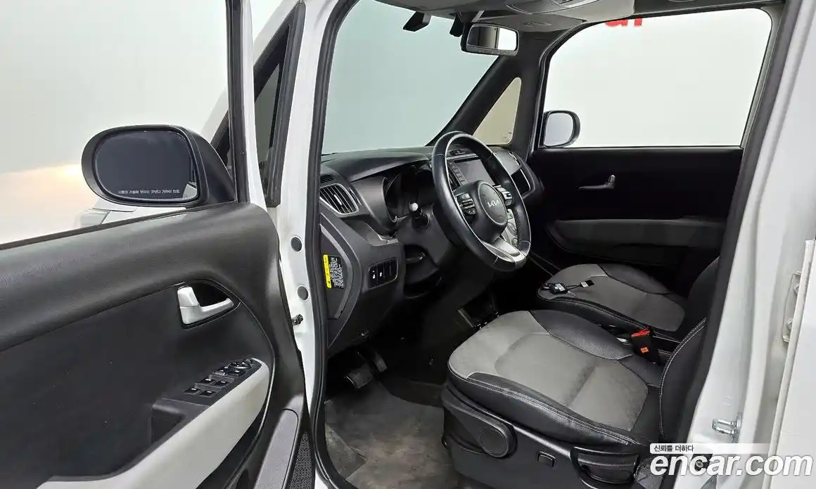 Kia Ray 2022 1.0 Автомат в Москве № 133858, фото 18