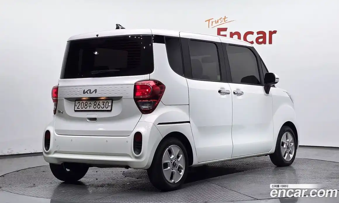 Kia Ray 2022 1.0 Автомат в Москве № 133858, фото 19