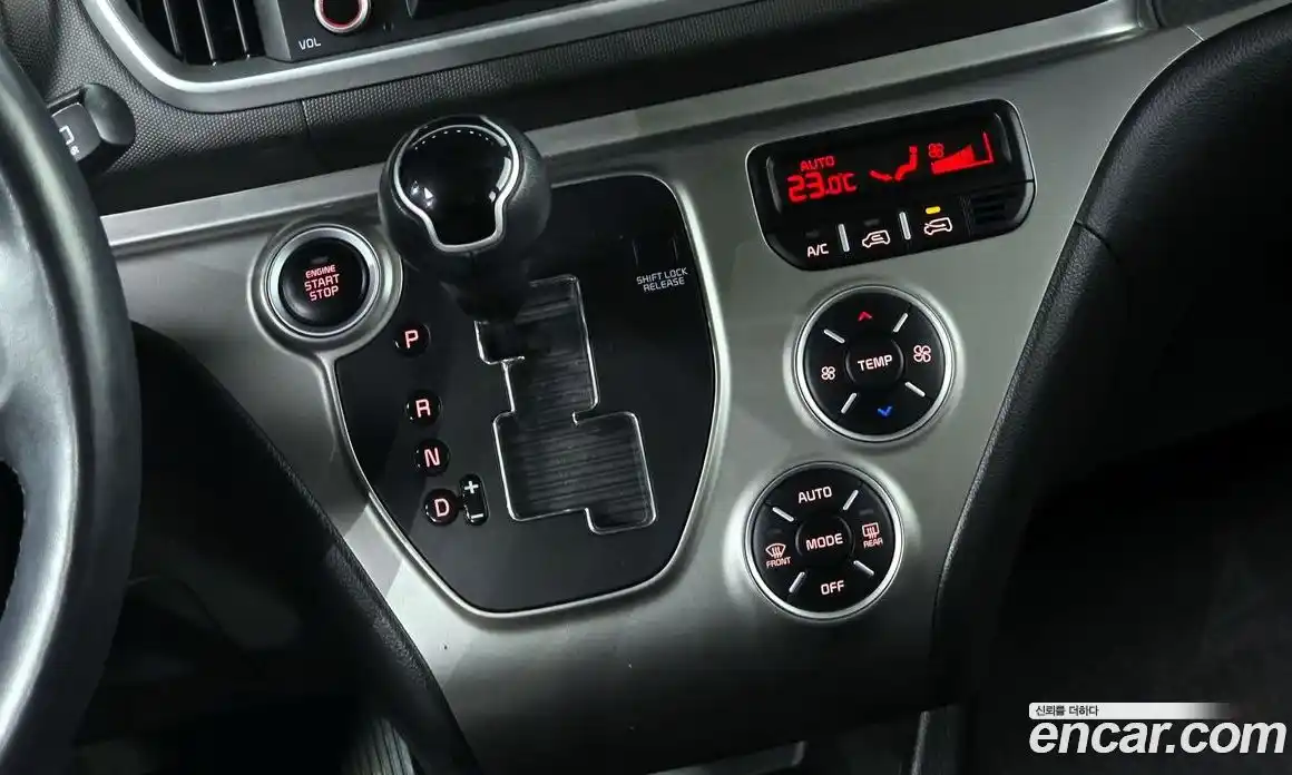 Kia Ray 2022 1.0 Автомат в Москве № 133858, фото 10