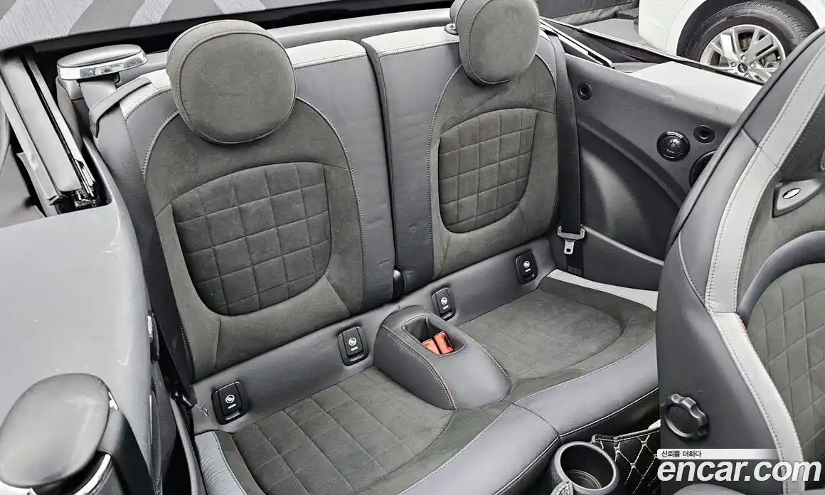 Mini Cooper Convertible 2023 2.0 Автомат в Москве № 135047, фото 11