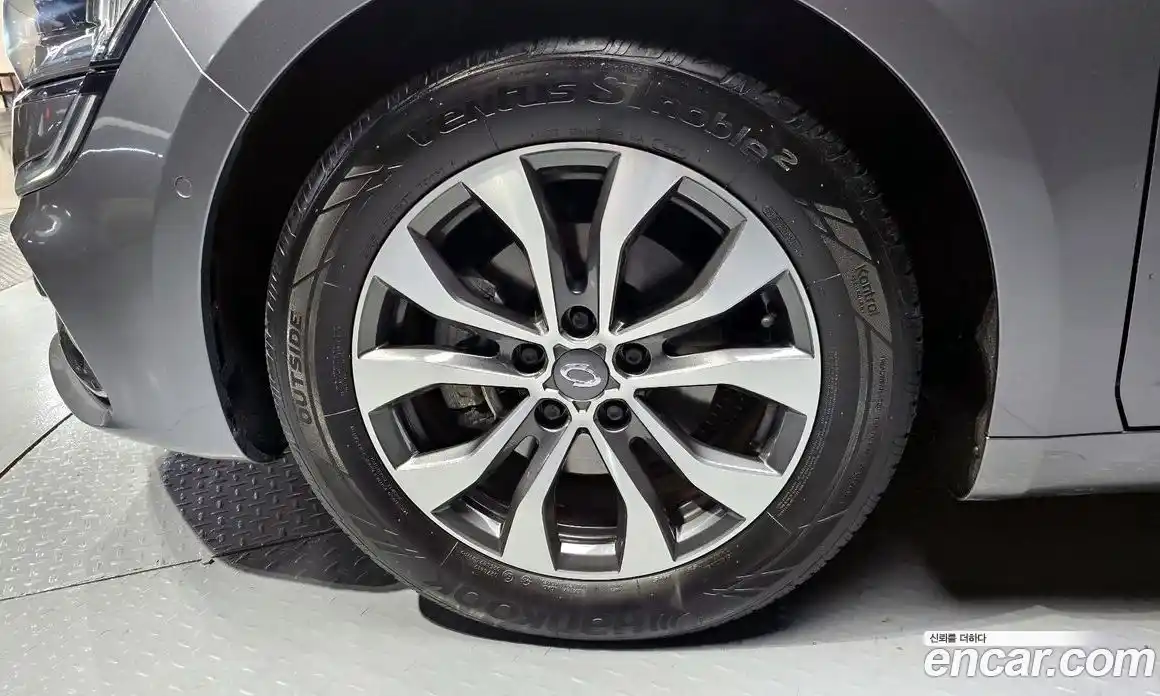 Renault SM6 2023 2.0 Автомат в Москве № 139036, фото 18