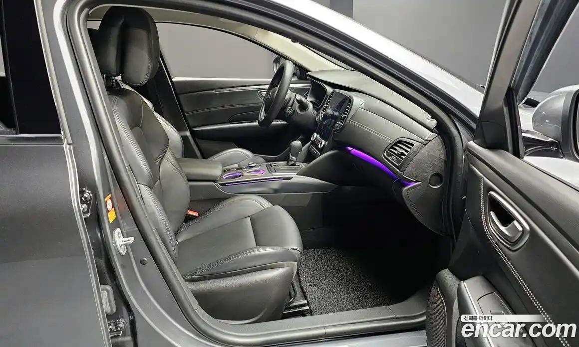 Renault SM6 2023 2.0 Автомат в Москве № 139036, фото 19