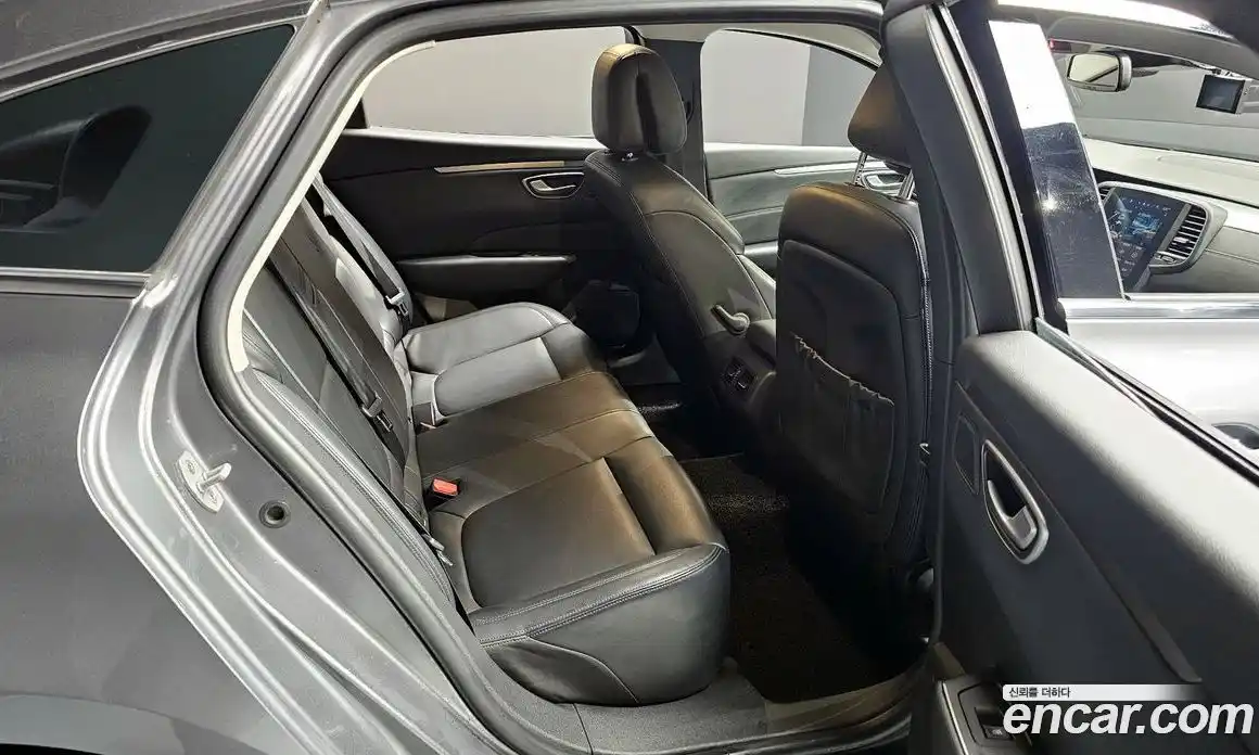 Renault SM6 2023 2.0 Автомат в Москве № 139036, фото 2