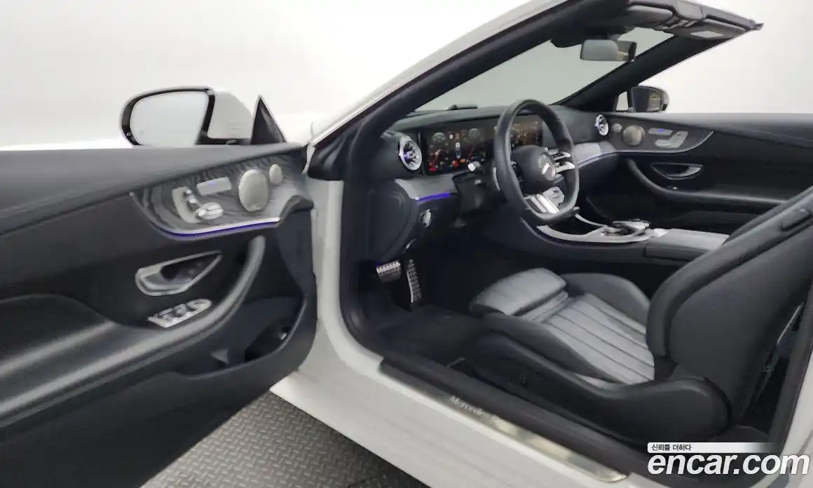 Mercedes-Benz E-Class 2022 3.0 Автомат в Москве № 139861, фото 4