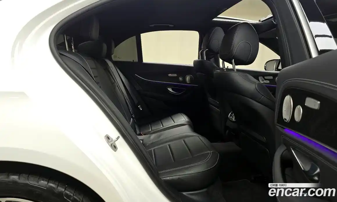 Mercedes-Benz E-Class 2023 1.9 Автомат в Москве № 140023, фото 16