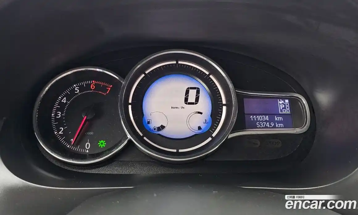 Renault SM3 2014 1.6 Автомат в Москве № 148208, фото 16