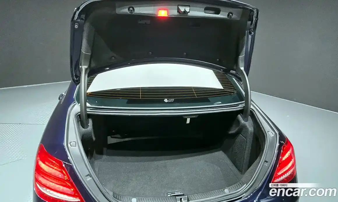 Mercedes-Benz E-Class 2019 2.0 Автомат в Москве № 149587, фото 17