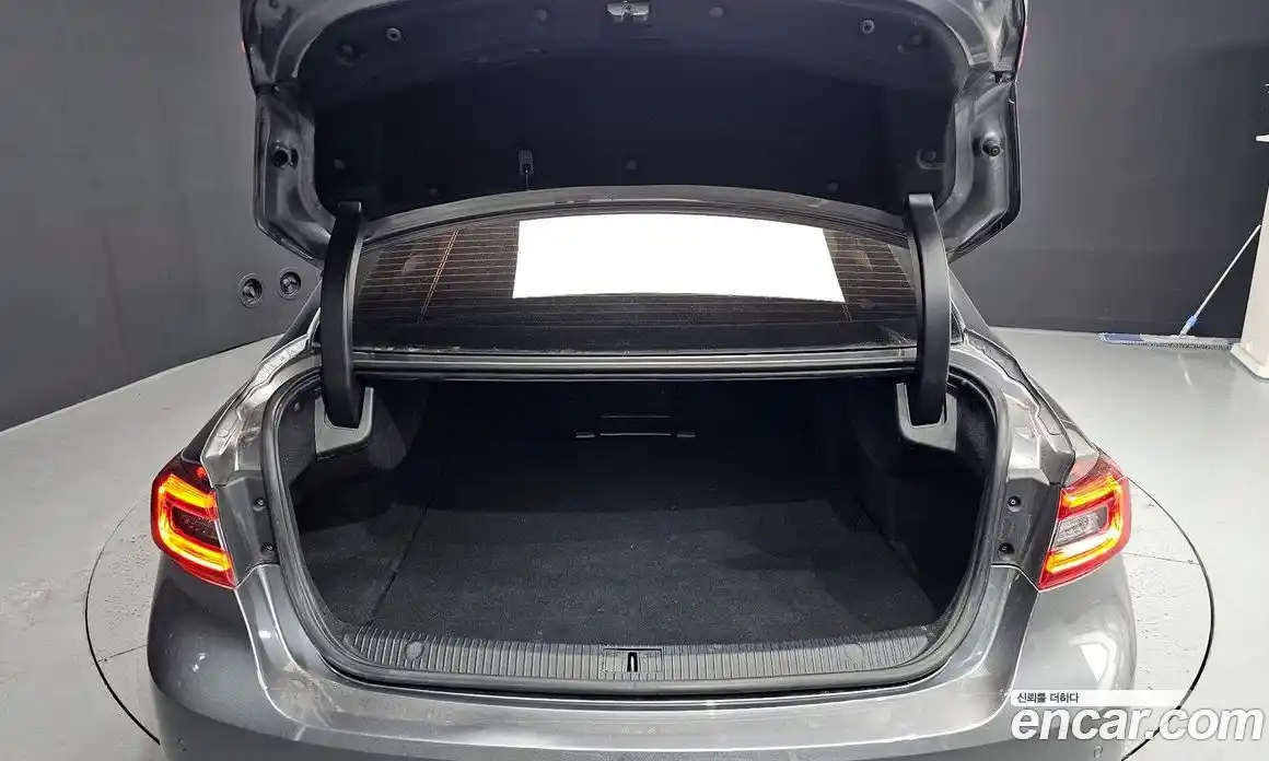 Renault SM6 2019 2.0 Автомат в Москве № 151243, фото 16