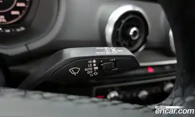 Audi Q2 2023 2.0 Автомат в Москве № 156896, миниатюра 3