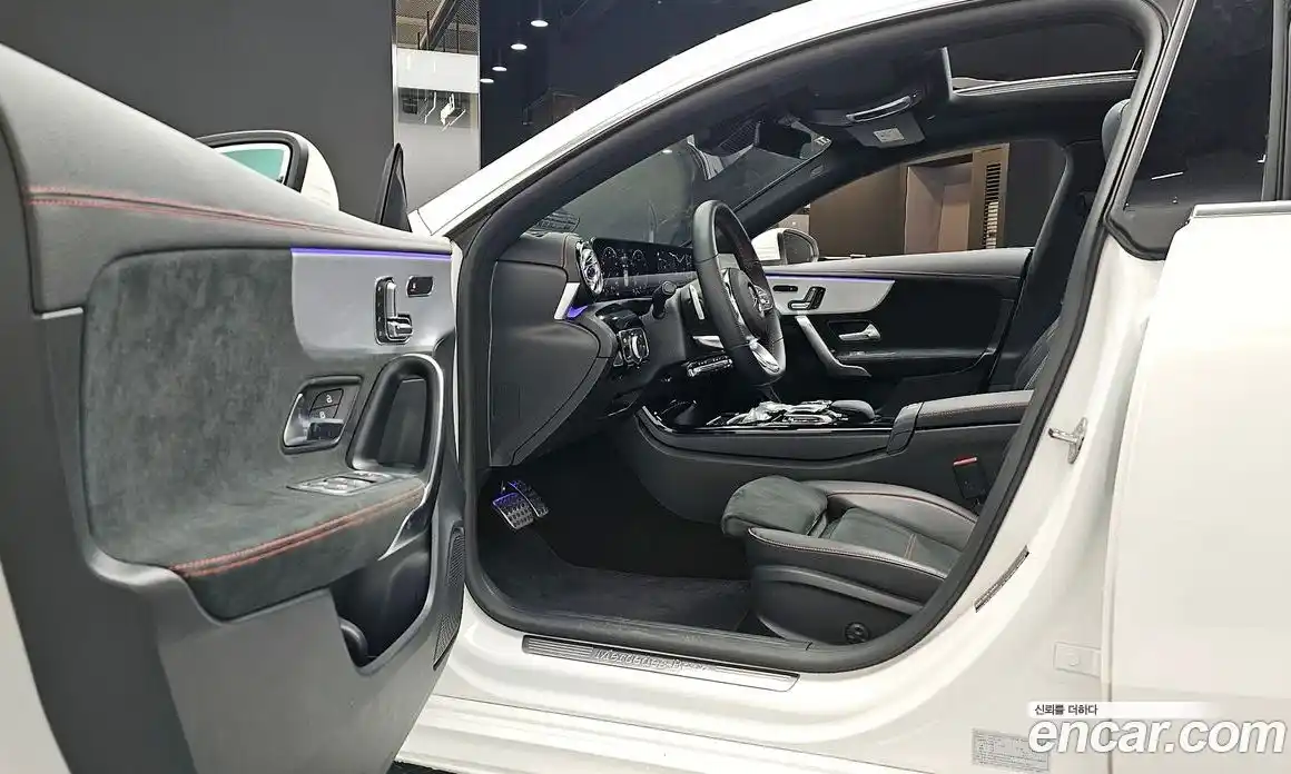 Mercedes-Benz CLA-Class 2022 2.0 Автомат в Москве № 160249, фото 1