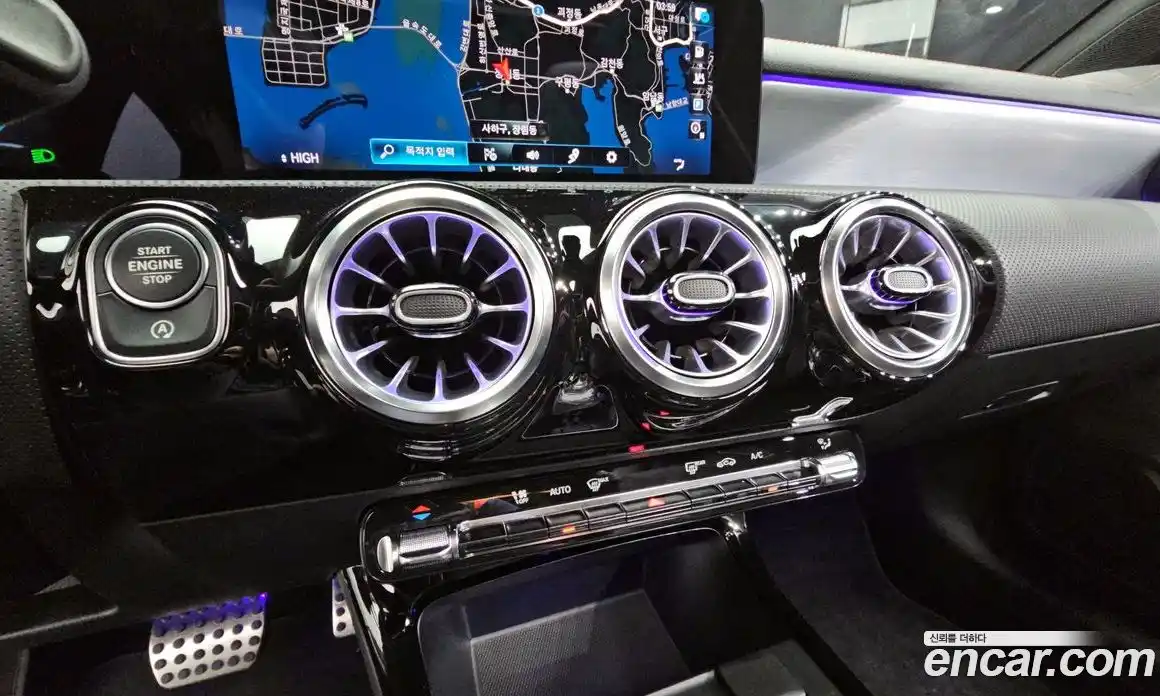 Mercedes-Benz CLA-Class 2022 2.0 Автомат в Москве № 160249, фото 3