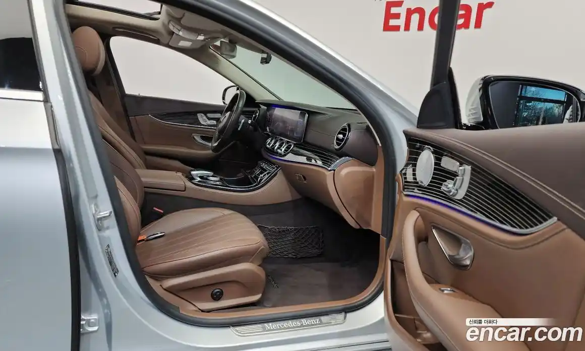 Mercedes-Benz E-Class 2017 3.0 Автомат в Москве № 160410, фото 19