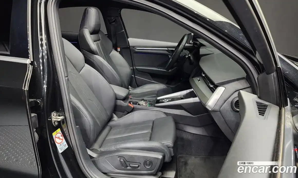 Audi A3 2023 2.0 Автомат в Москве № 162796, фото 11