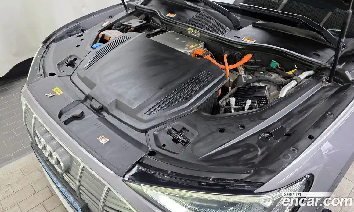 Audi e-tron 2021 0.2 Автомат в Москве № 163003, фото 12