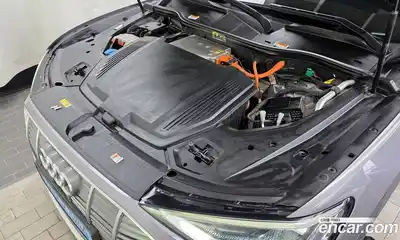 Audi e-tron 2021 0.2 Автомат в Москве № 163003, миниатюра 12