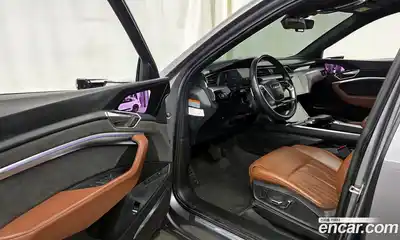 Audi e-tron 2021 0.2 Автомат в Москве № 163003, миниатюра 6