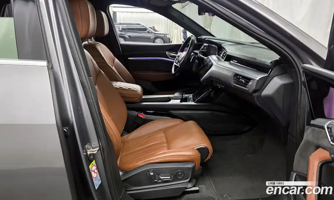 Audi e-tron 2021 0.2 Автомат в Москве № 163003, фото 7