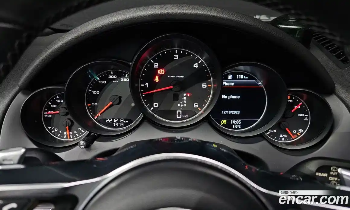 Porsche Cayenne 2015 3.0 Автомат в Москве № 165706, фото 12