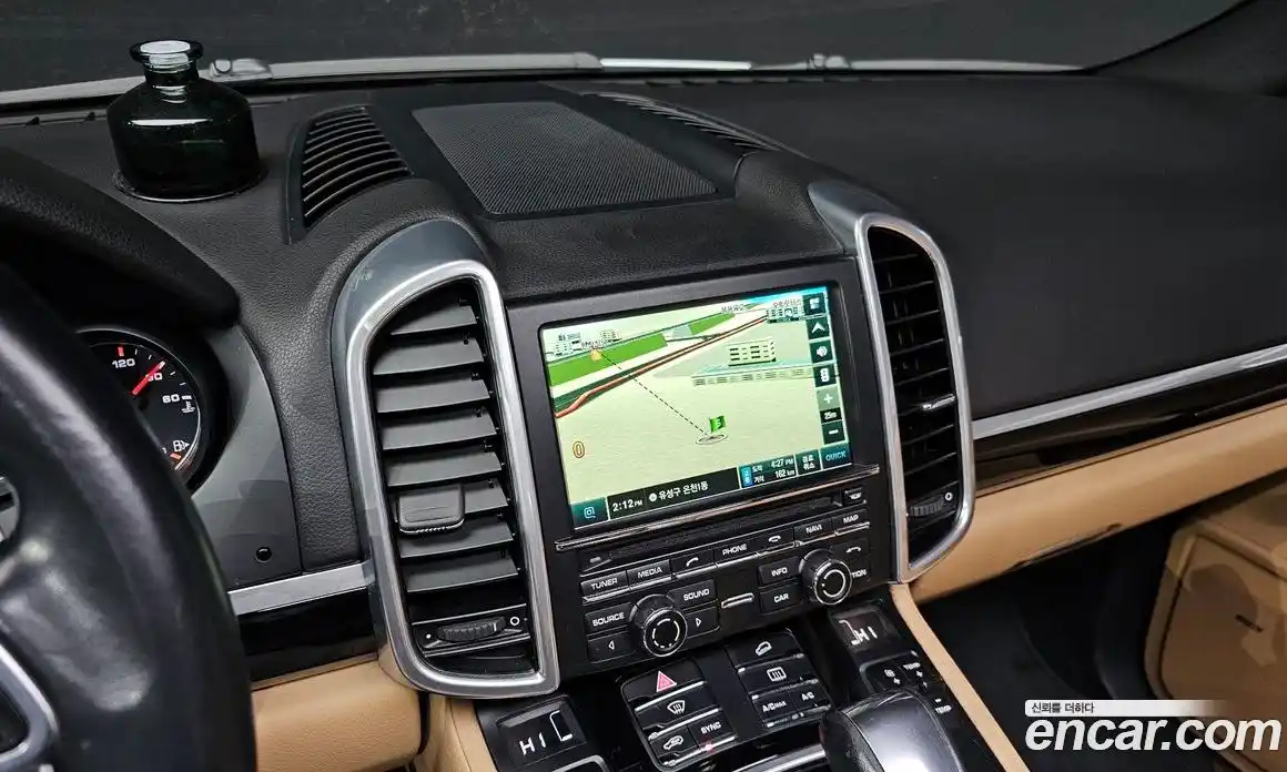 Porsche Cayenne 2015 3.0 Автомат в Москве № 165706, фото 15