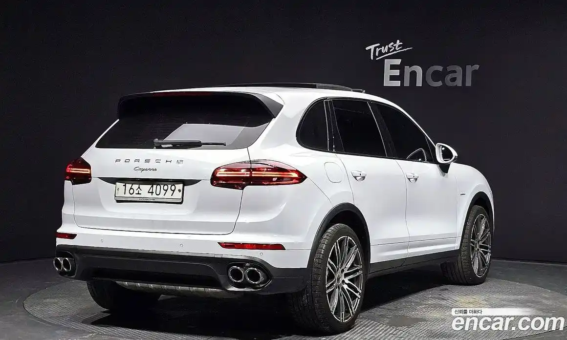 Porsche Cayenne 2015 3.0 Автомат в Москве № 165706, фото 18