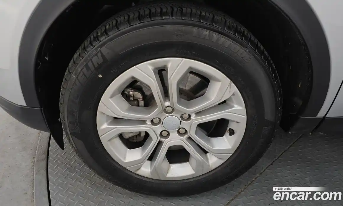 Land Rover Discovery Sport 2023 2.0 Автомат в Москве № 166071, фото 19