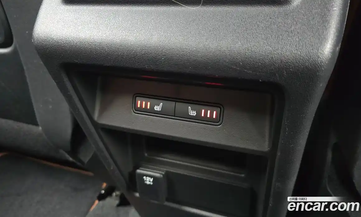 Land Rover Discovery Sport 2016 2.0 Автомат в Москве № 166511, фото 9