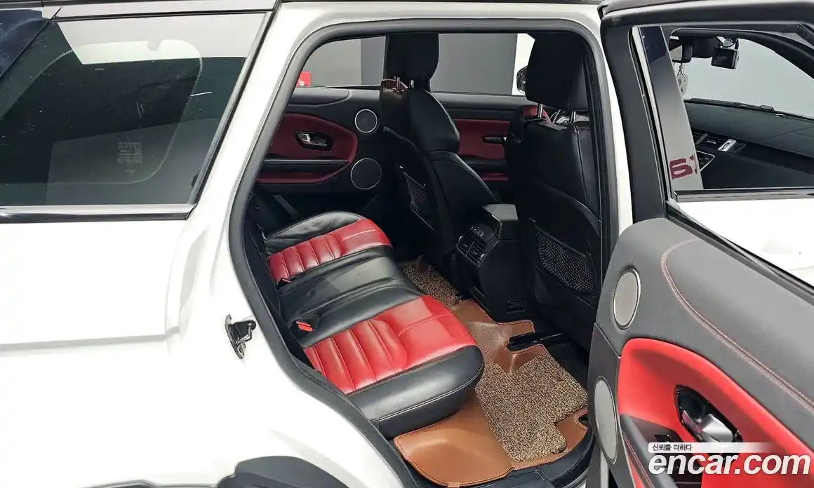 Land Rover Range-Rover Evoque 2016 2.0 Автомат в Москве № 166605, фото 12