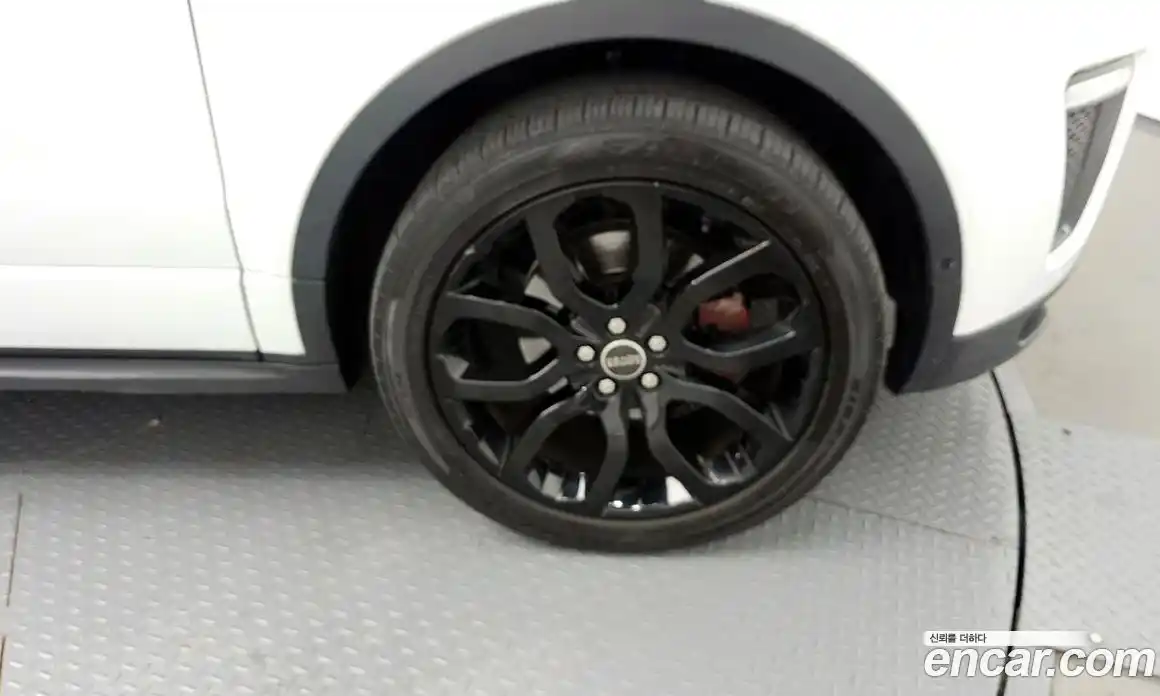 Land Rover Range-Rover Evoque 2016 2.0 Автомат в Москве № 166605, фото 6