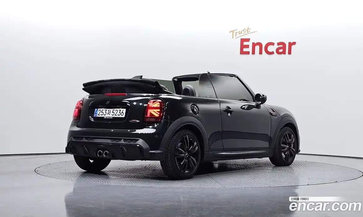 Mini Cooper Convertible 2024 2.0 Автомат в Москве № 167045, фото 4