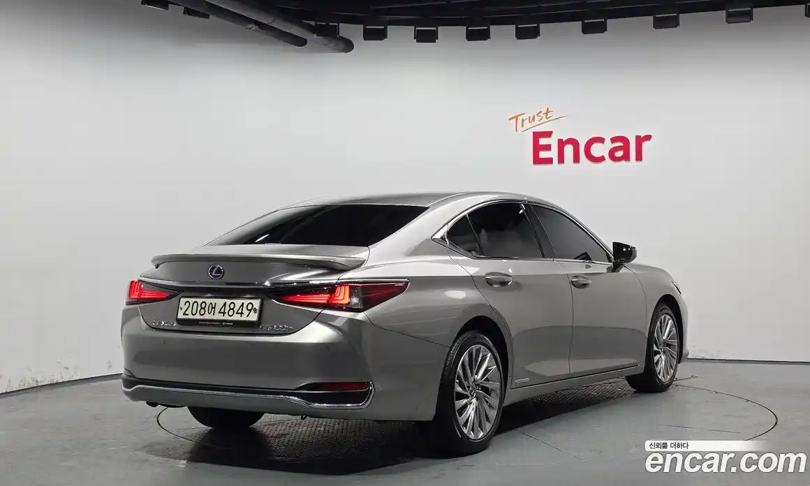 Lexus ES 2022 2.5 Автомат в Москве № 168035, фото 17