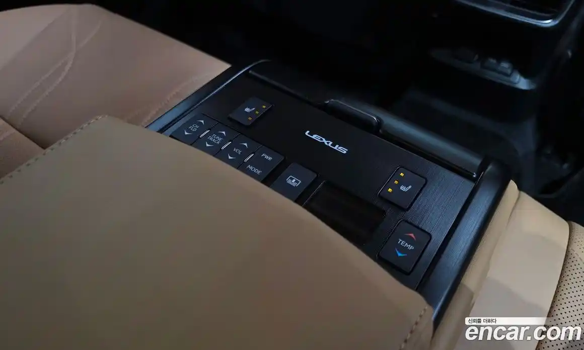 Lexus ES 2022 2.5 Автомат в Москве № 168035, фото 3