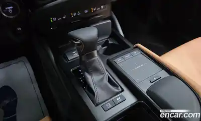 Lexus ES 2022 2.5 Автомат в Москве № 168035, миниатюра 6