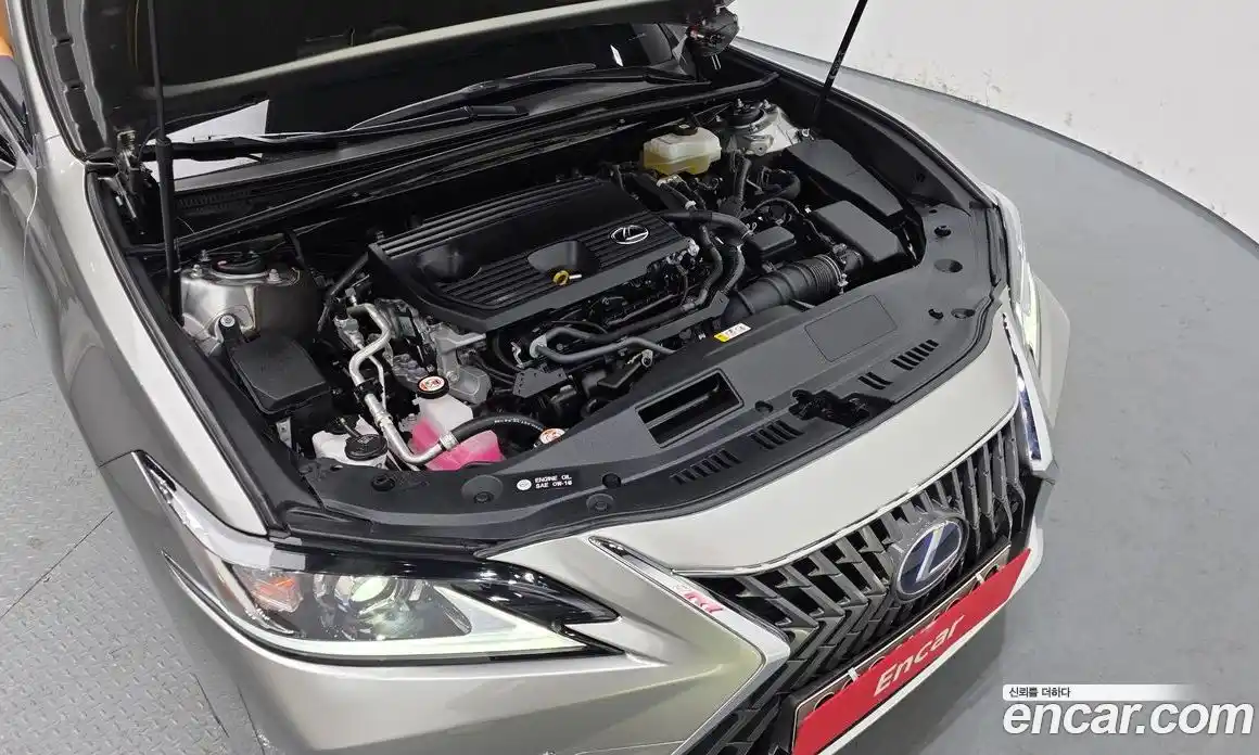 Lexus ES 2022 2.5 Автомат в Москве № 168035, фото 10