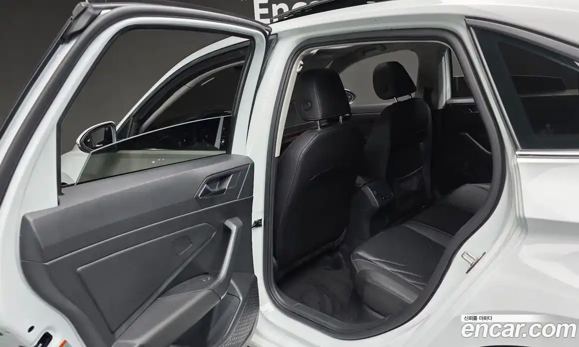 Volkswagen Jetta 2021 1.4 Автомат в Москве № 168619, фото 3