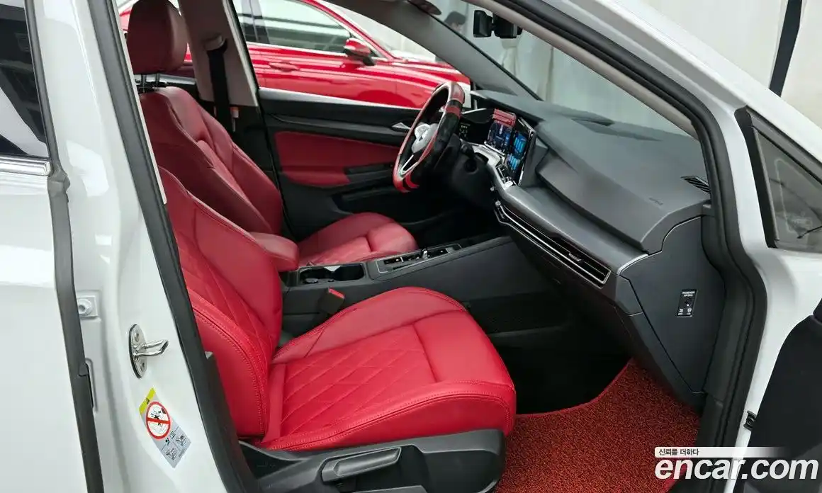 Volkswagen Golf 2022 2.0 Автомат в Москве № 168647, фото 16