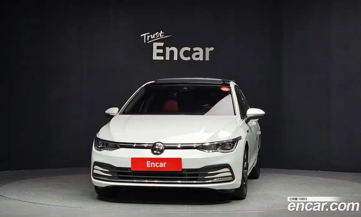 Volkswagen Golf 2022 2.0 Автомат в Москве № 168647, фото 2