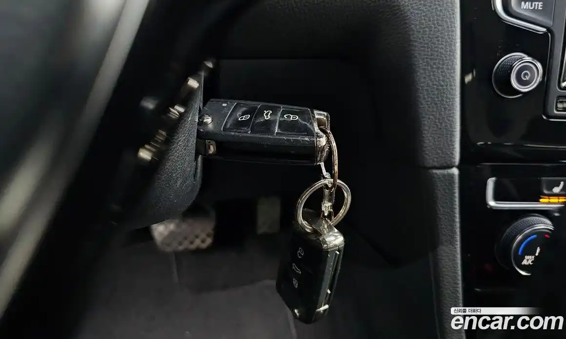 Volkswagen Golf 2014 1.6 Автомат в Москве № 168953, фото 3