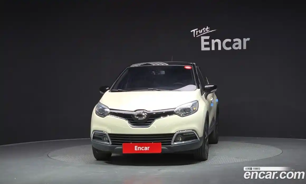 Renault QM3 2014 1.5 Автомат в Москве № 183649, фото 11