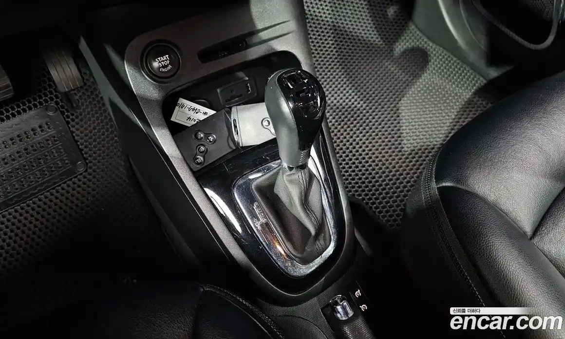 Renault QM3 2014 1.5 Автомат в Москве № 183649, фото 20