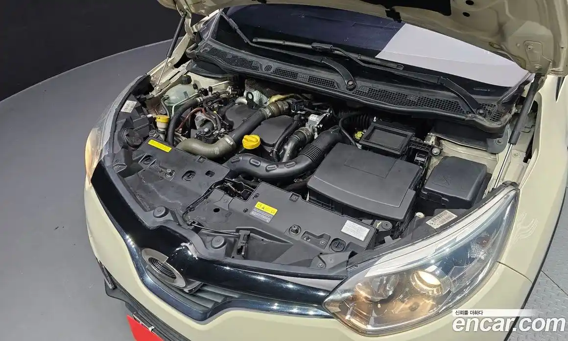 Renault QM3 2014 1.5 Автомат в Москве № 183649, фото 5