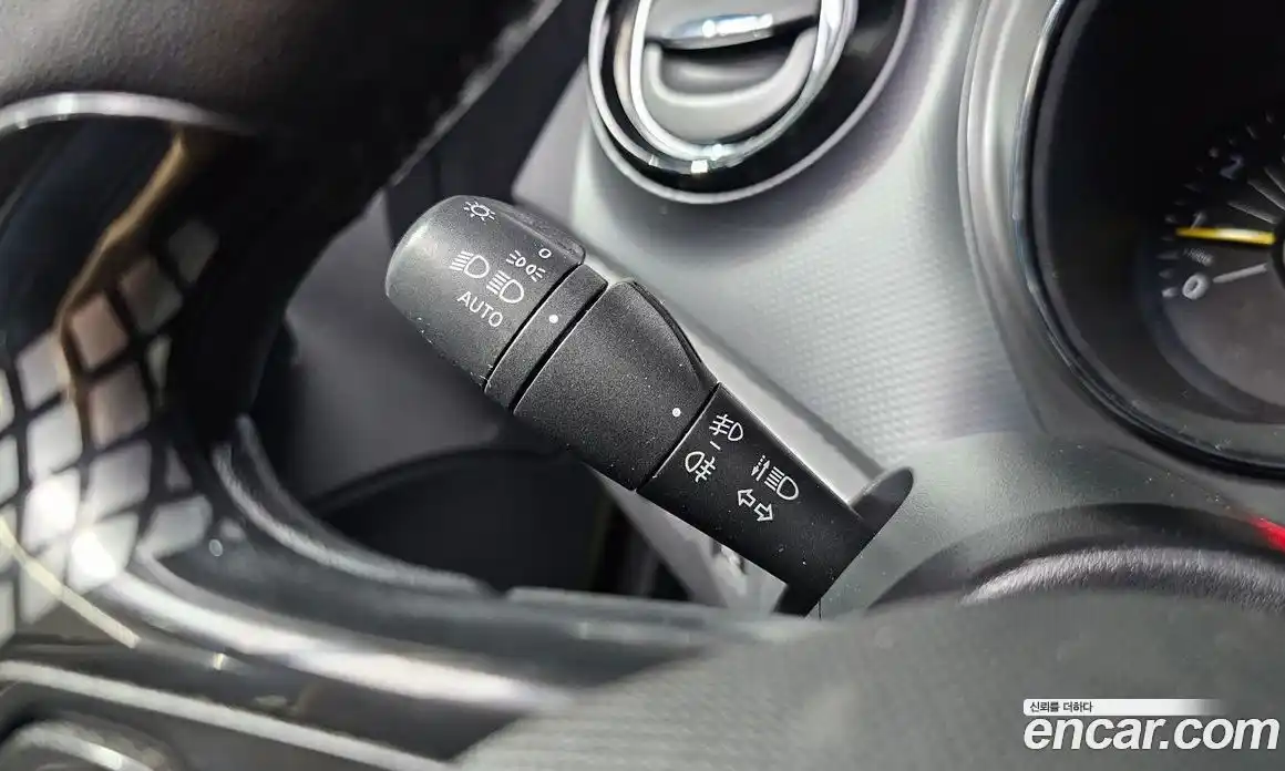 Renault QM3 2014 1.5 Автомат в Москве № 183649, фото 10