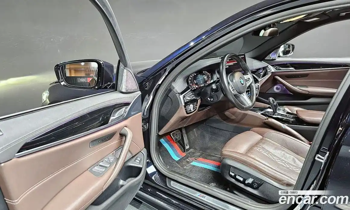 BMW 5-Series 2022 2.0 Автомат в Москве № 192002, фото 1