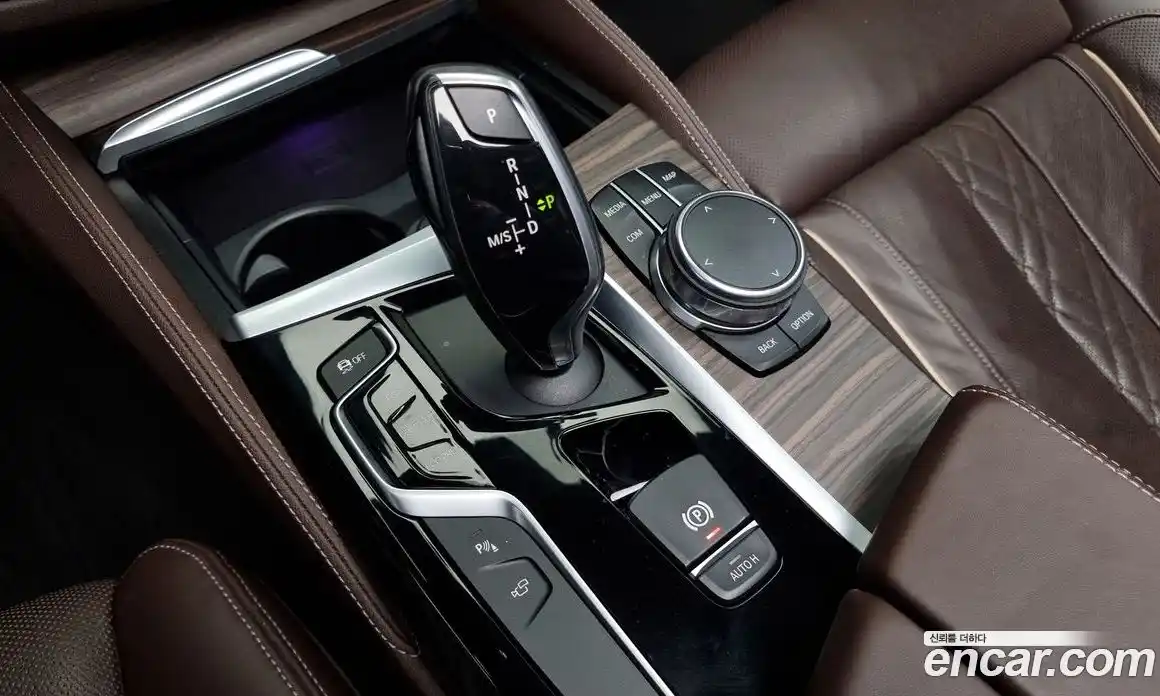 BMW 5-Series 2018 2.0 Автомат в Москве № 192292, фото 16