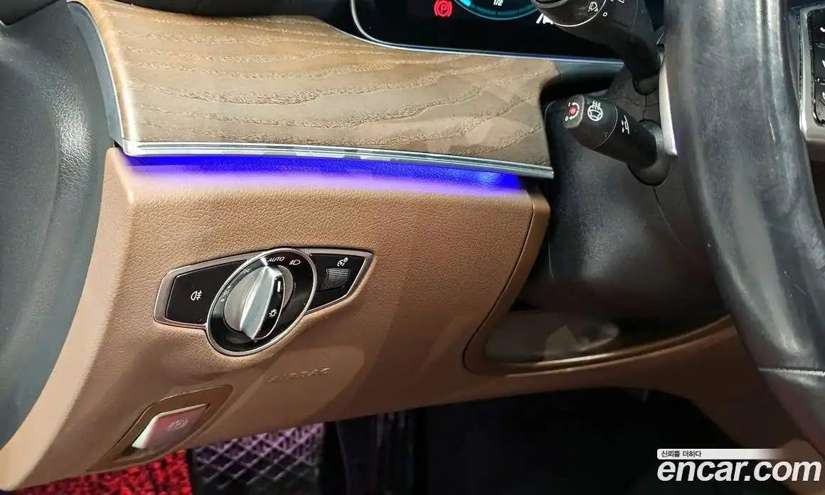 Mercedes-Benz E-Class 2021 2.0 Автомат в Москве № 194796, фото 11