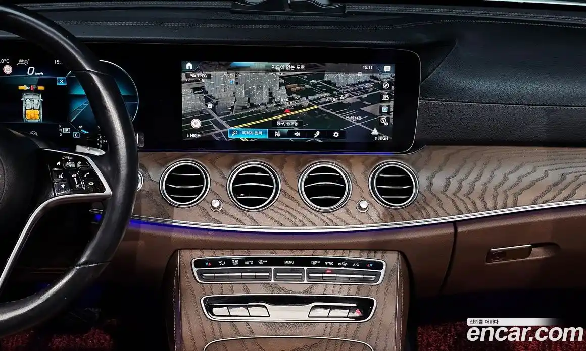 Mercedes-Benz E-Class 2021 2.0 Автомат в Москве № 194796, фото 16