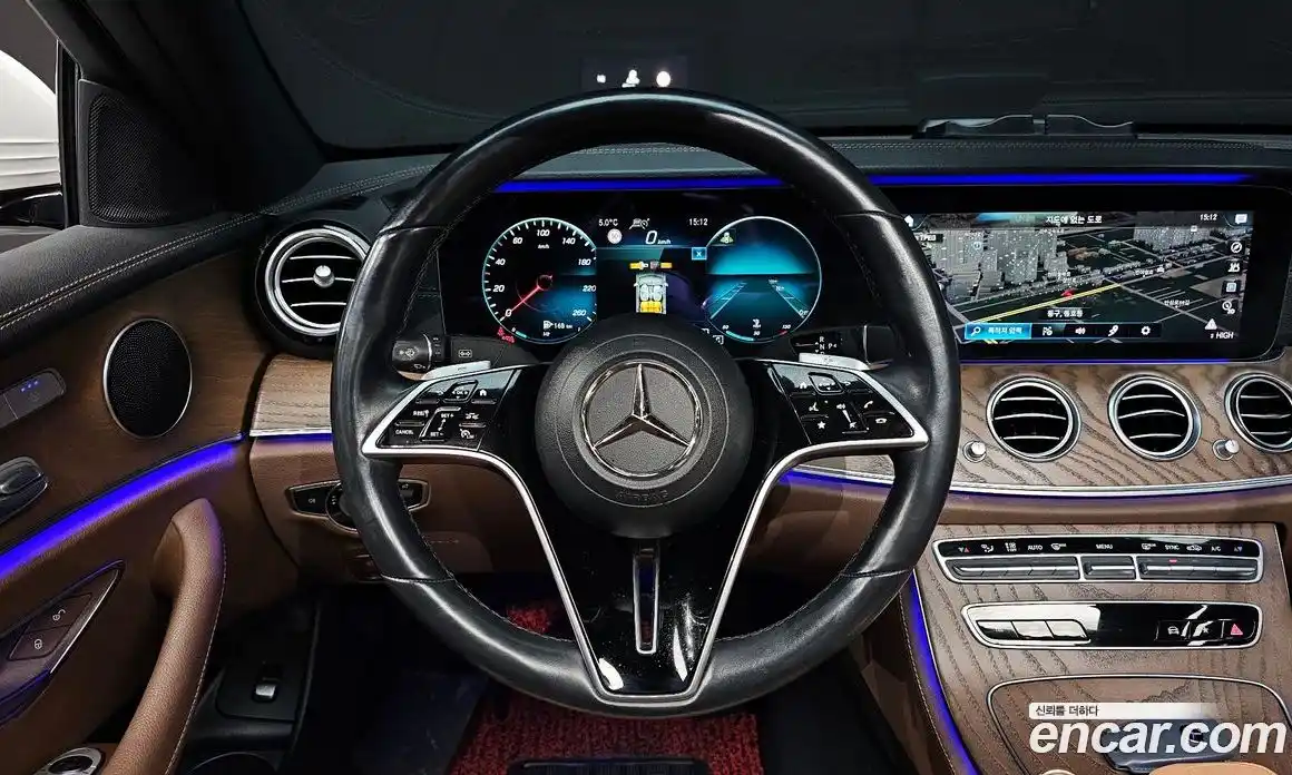 Mercedes-Benz E-Class 2021 2.0 Автомат в Москве № 194796, фото 3