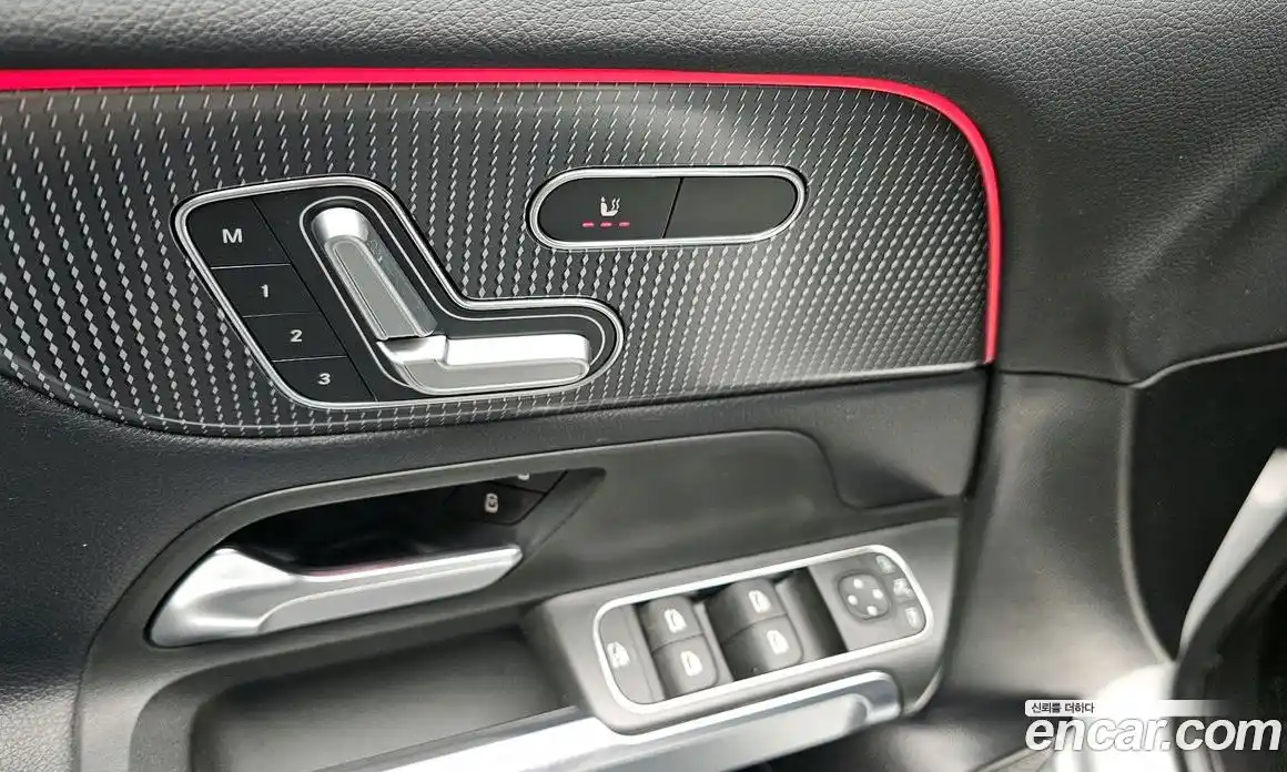 Mercedes-Benz GLB-Class 2021 2.0 Автомат в Москве № 195301, фото 6