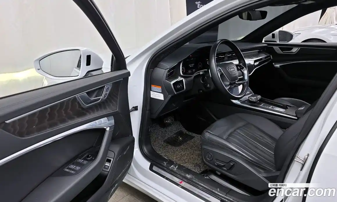 Audi A6 2021 2.0 Автомат в Москве № 196336, фото 1