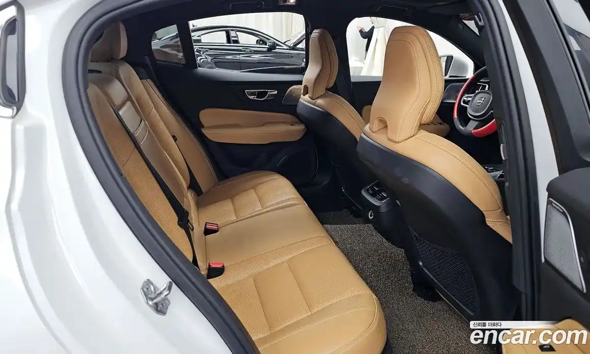 Volvo S60 2020 2.0 Автомат в Москве № 197052, фото 1