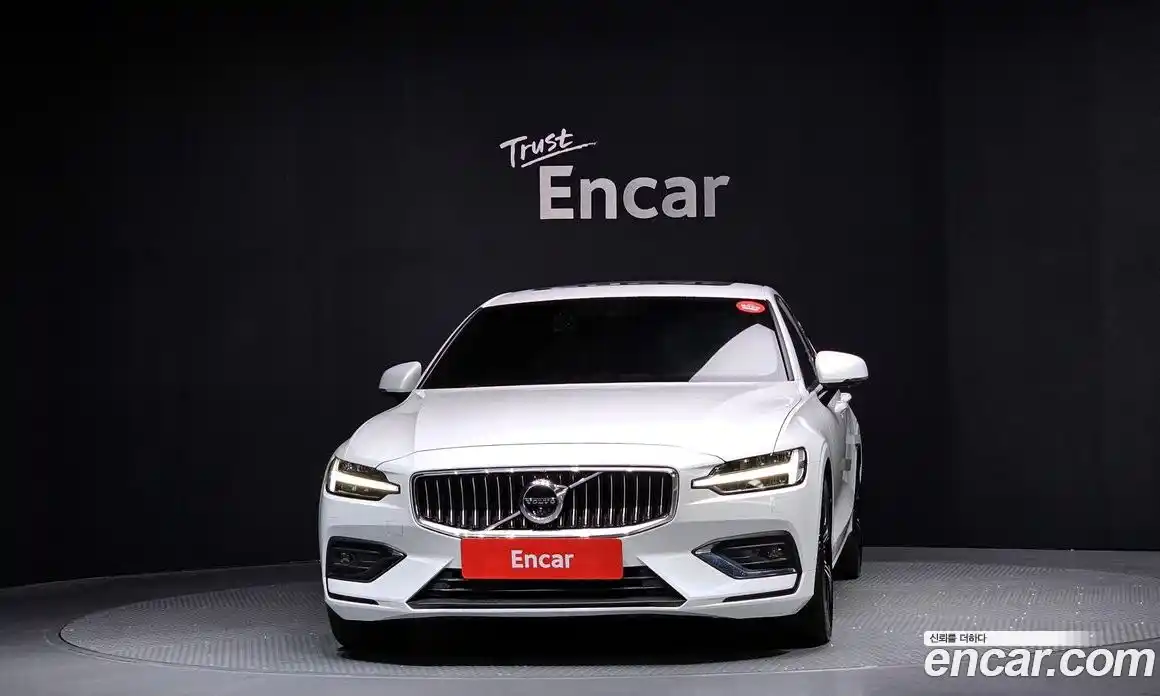 Volvo S60 2020 2.0 Автомат в Москве № 197052, фото 3